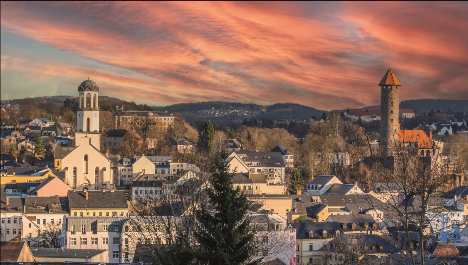 MFH mit Potential in Auerbach zum sanieren (Vogtl.) KP: VB