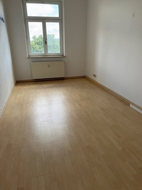 MFH mit Potential in Auerbach zum sanieren (Vogtl.) KP: VB